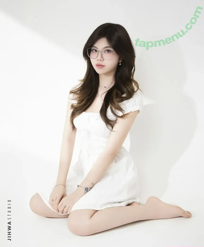 annababy nude photo #0278 (annaababyy)