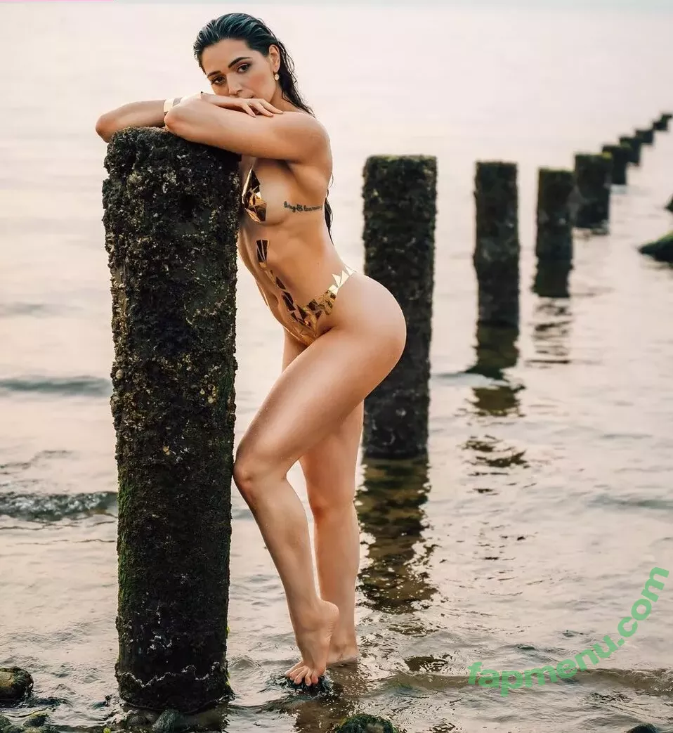 Annabel DaSilva nude photo #0004 (Annabelfit / annabel.fit)