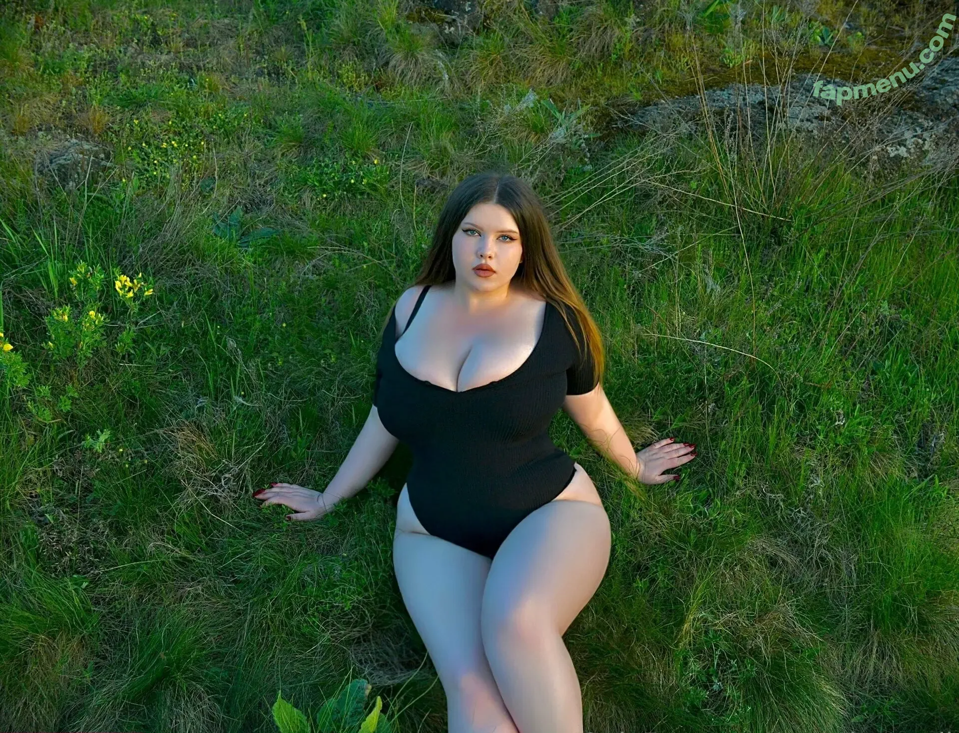 annabernadi nude photo #0217 (anna___bern)