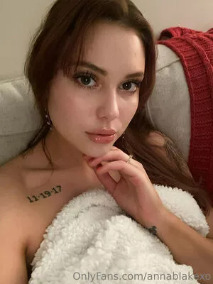 annablakexo / annabexo nude photo #0002