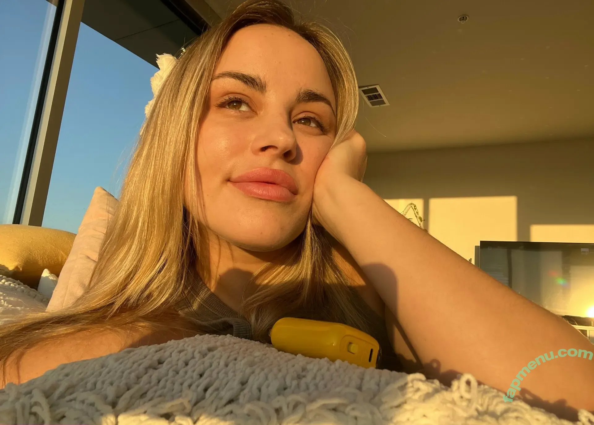 annaclaireclouds nude photo #0243 (annaclairecloudstv)