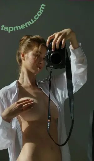  nude photo #0006