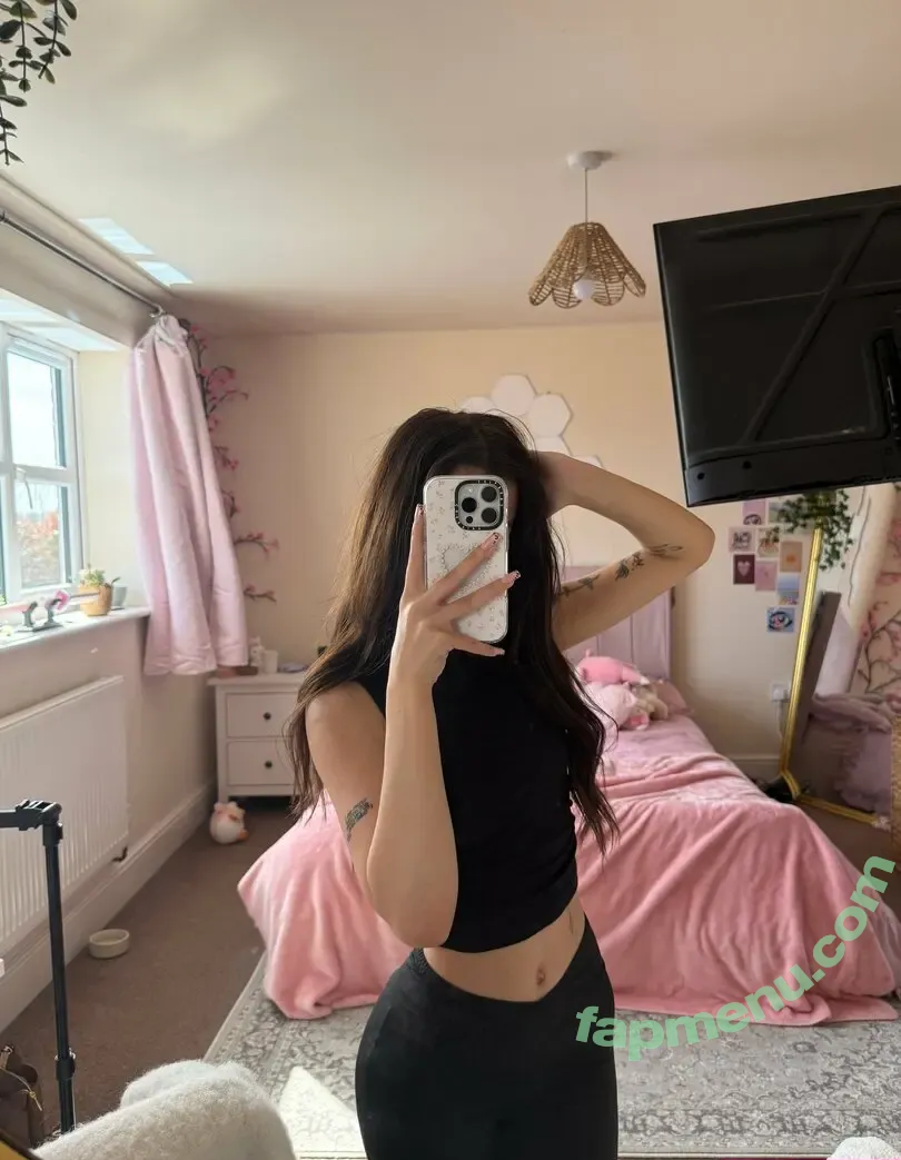 annaeris nude photo #0044 (annaaeriss)