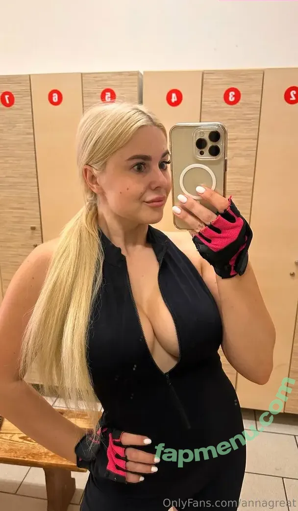 annagreat nude photo #0412 (annaazimova97 / annasmile)