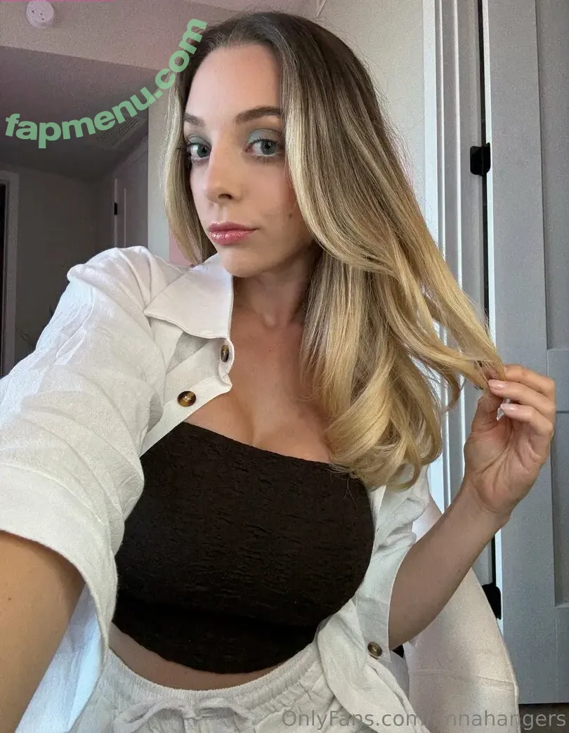 annahangers nude photo #0034 (annahangersof)