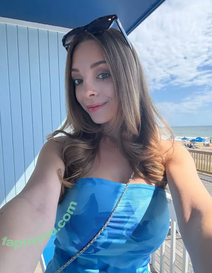 annahangers nude photo #0070 (annahangersof)