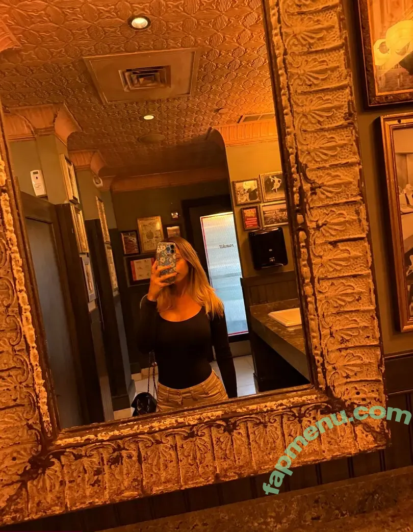 annahangers nude photo #0024 (annahangersof)