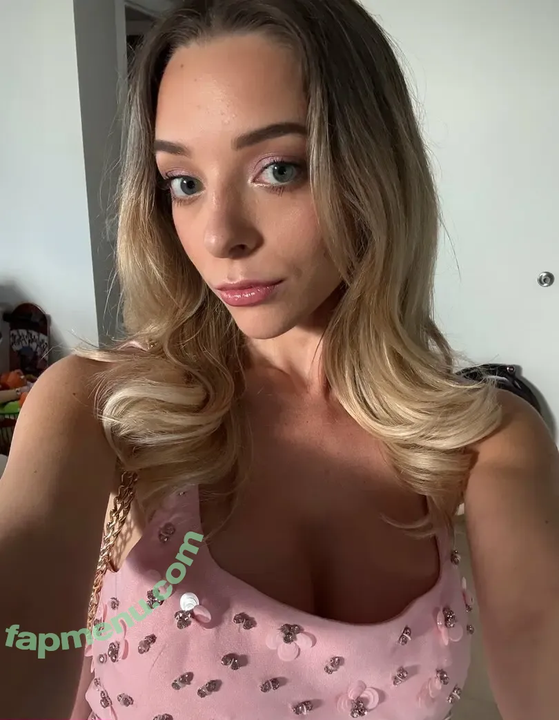 annahangers nude photo #0060 (annahangersof)