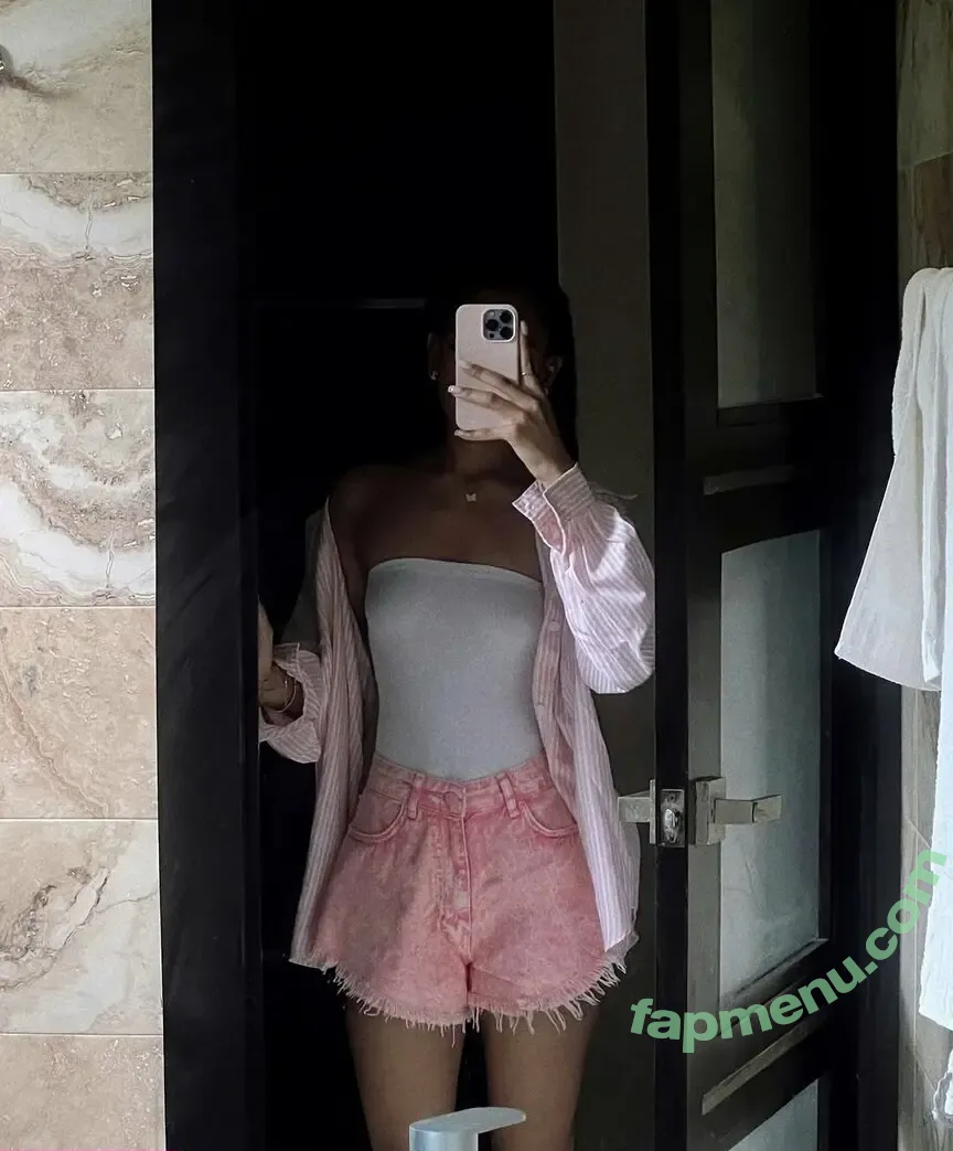 Annakacia nude photo #0009 (annakaciaa)