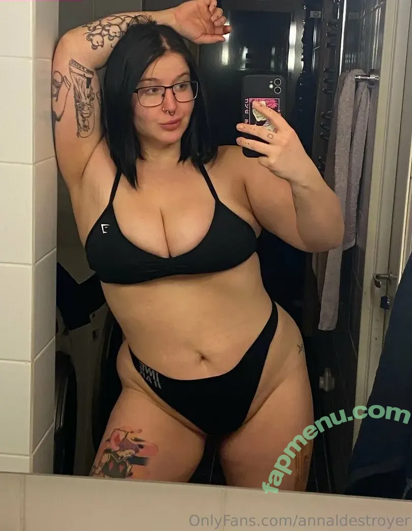annaldestroyer nude photo #0018 (hisokas_leftear)