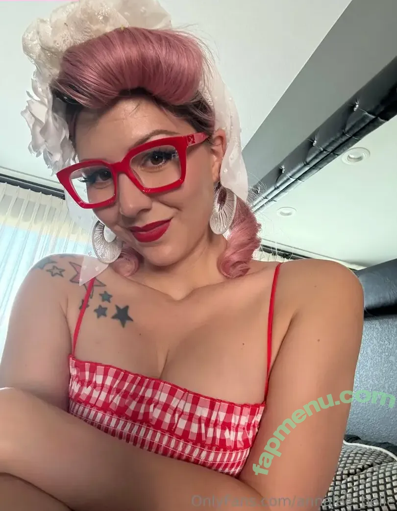 Annalee Belle nude photo #0093 (annalee_belle / annaleebelle)