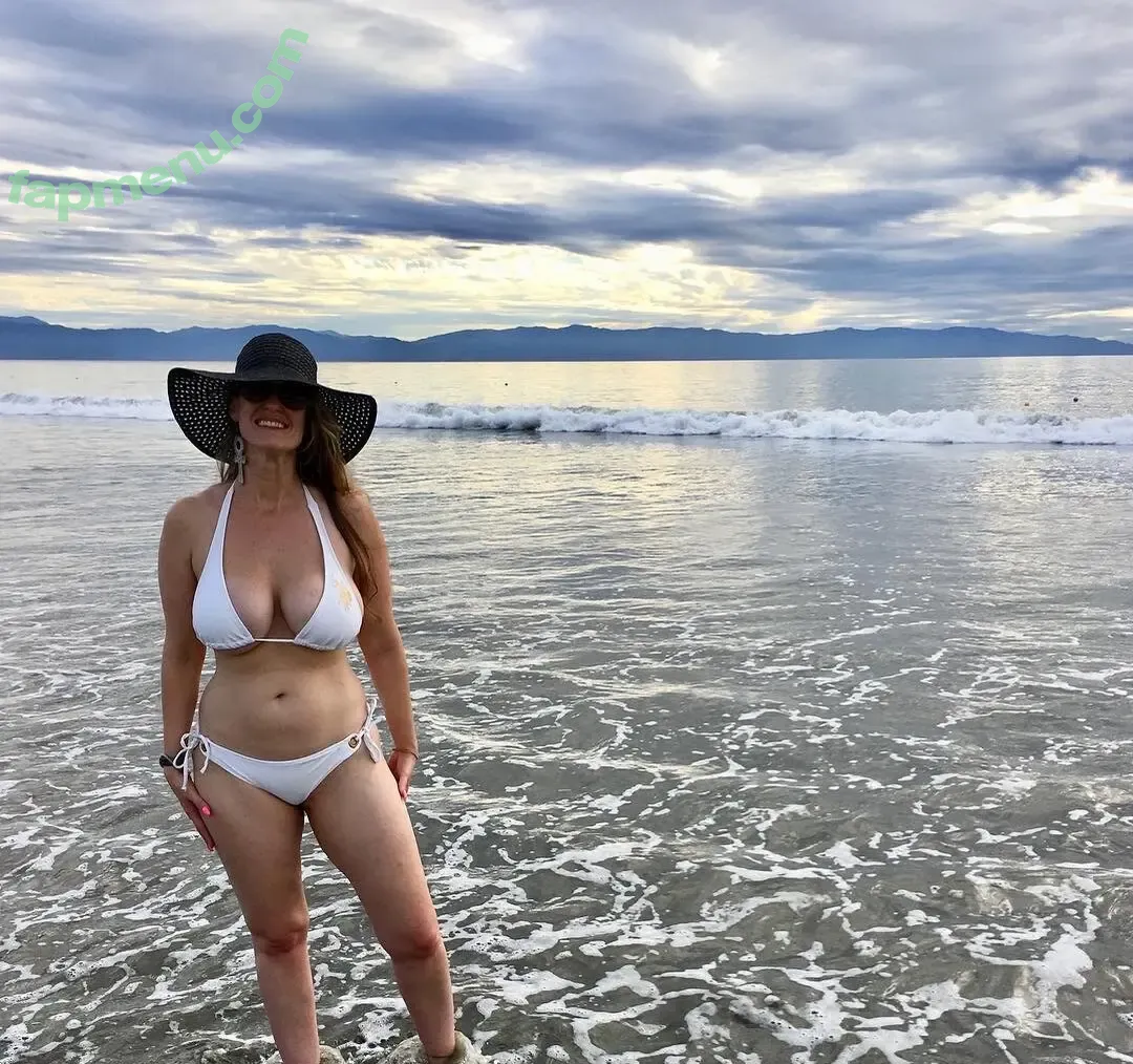 Annaleigh757 nude photo #0004 (Annaleigh757)
