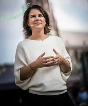 Annalena Baerbock / abaerbock nude photo #0151