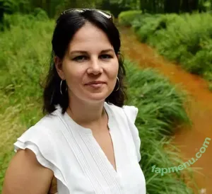 Annalena Baerbock / abaerbock nude photo #0152