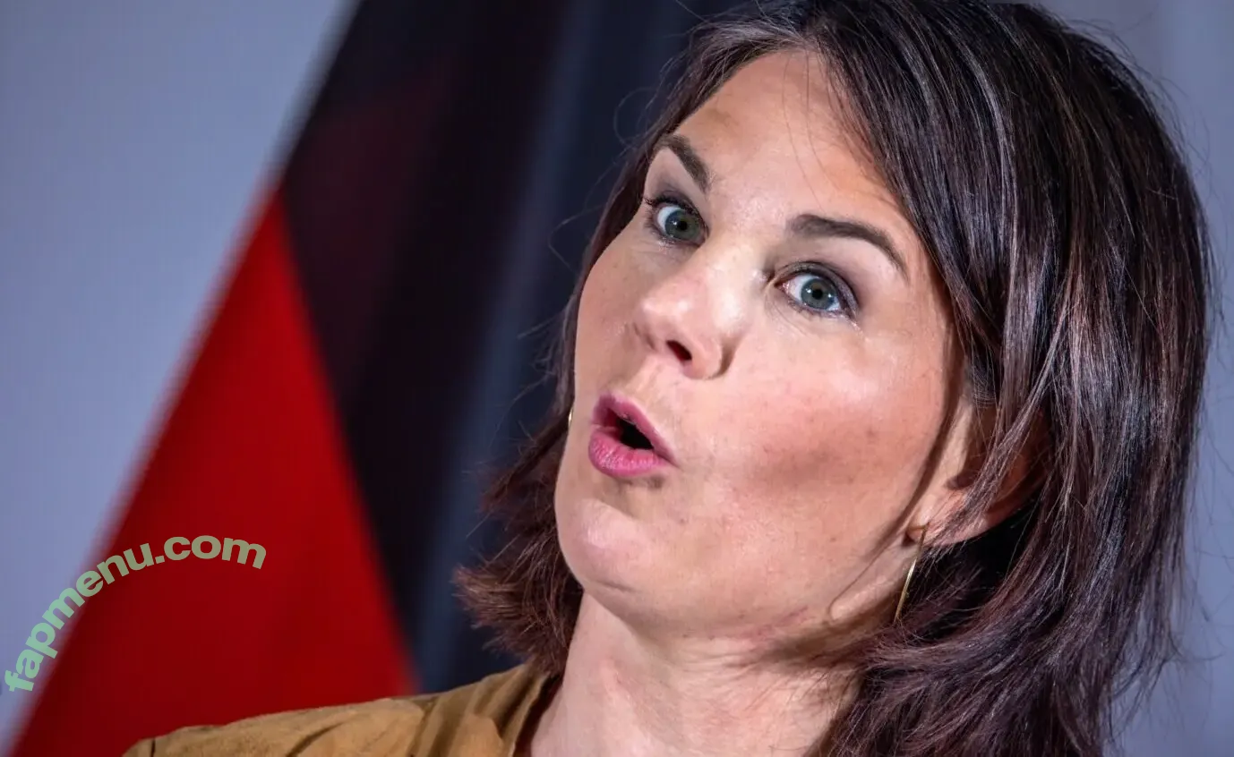 Annalena Baerbock nude photo #0077 (abaerbock)