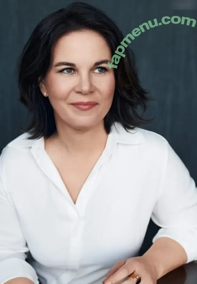 Annalena Baerbock nude photo #0161 (abaerbock)