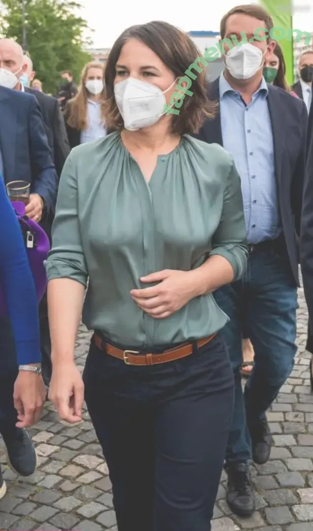 Annalena Baerbock nude photo #0185 (abaerbock)