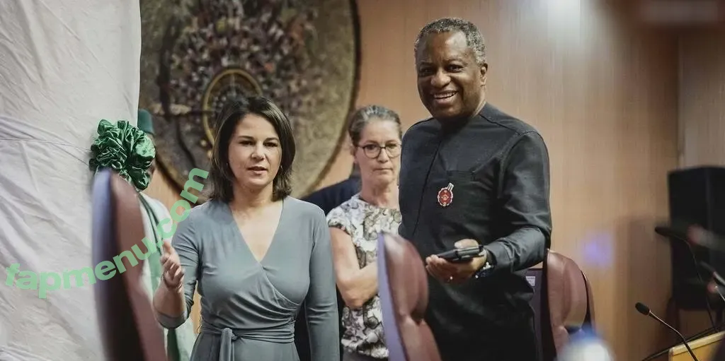 Annalena Baerbock nude photo #0236 (abaerbock)