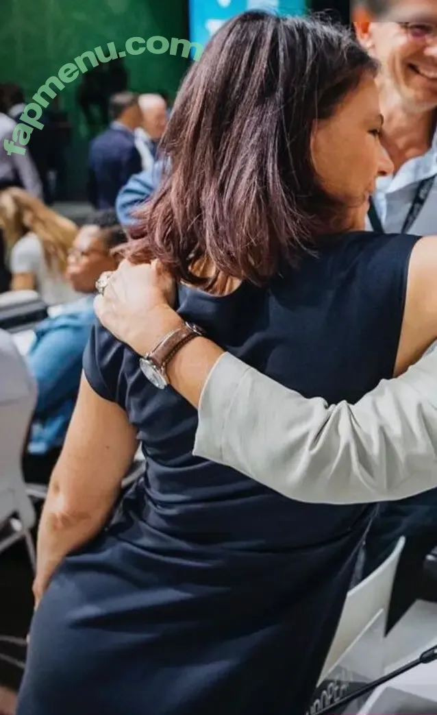 Annalena Baerbock nude photo #0245 (abaerbock)