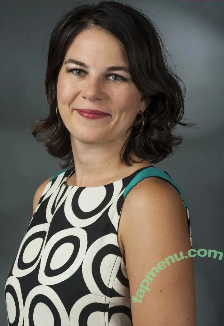 Annalena Baerbock nude photo #0318 (abaerbock)