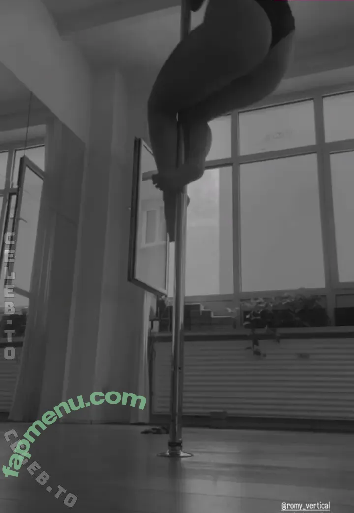 Annalena.smlr nude photo #0058 (Annalena.smlr)