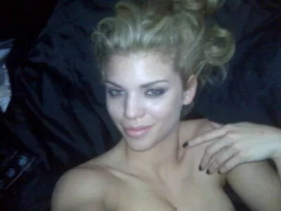 AnnaLynne McCord / theannalynnemccord nude photo #0008