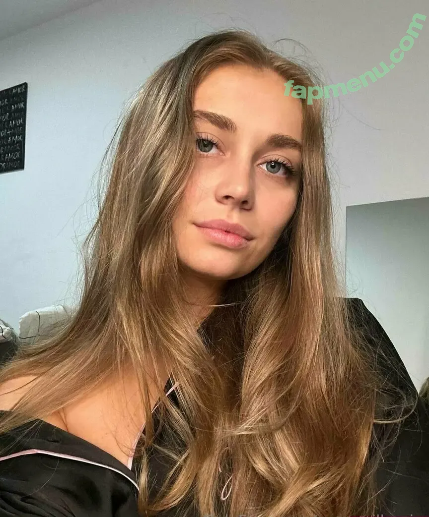 annamillervip nude photo #0047 (annamillller)