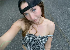 annaoswaldsk8qn / annaoswald nude photo #0054