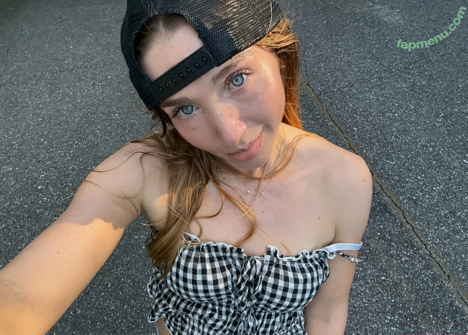 annaoswaldsk8qn nude photo #0055 (annaoswald)