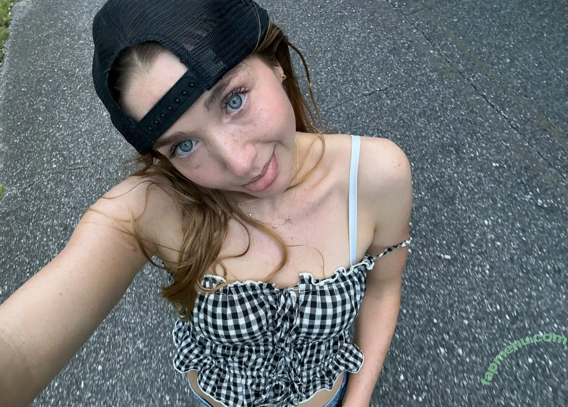 annaoswaldsk8qn nude photo #0064 (annaoswald)