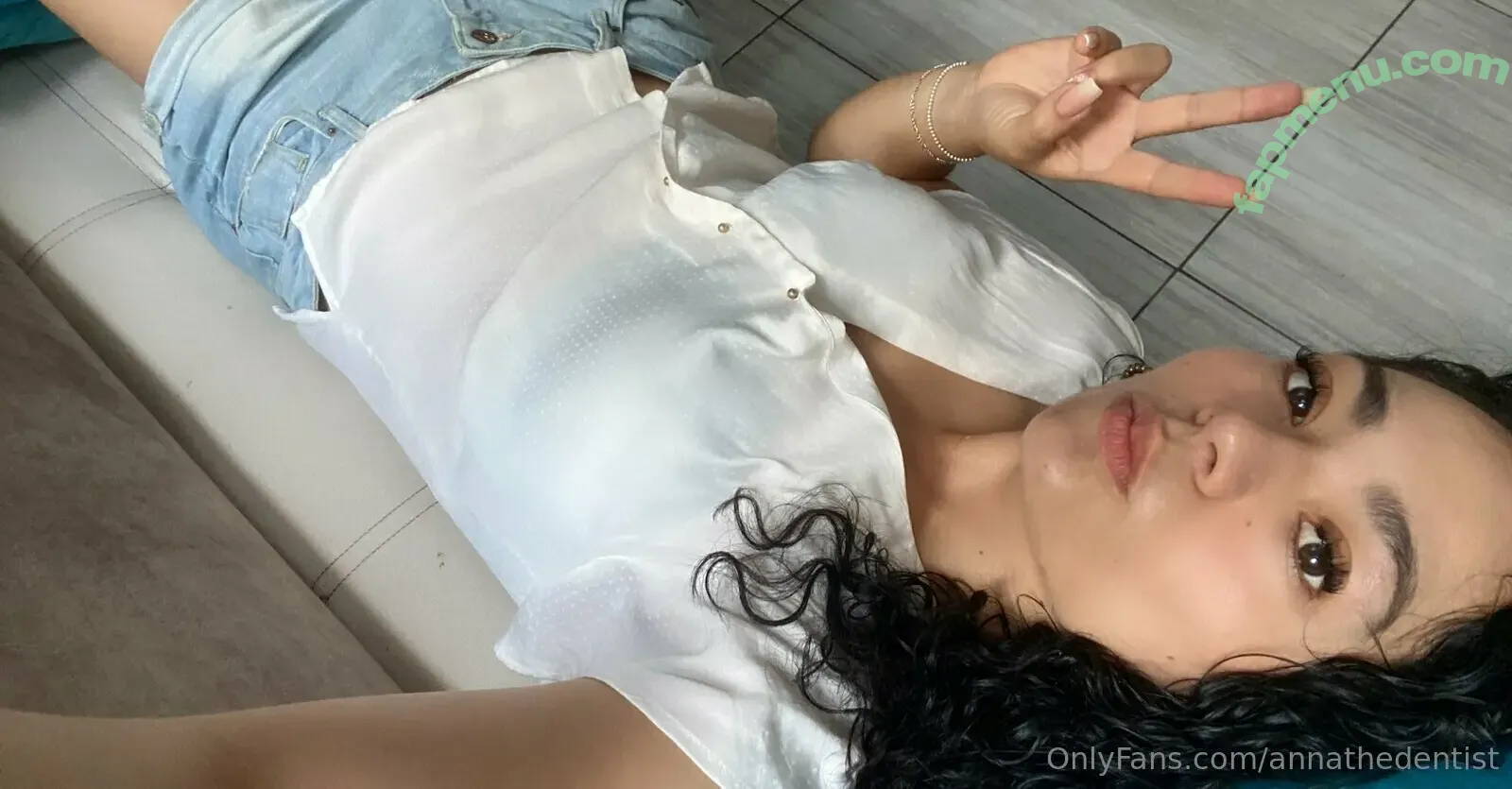 annathedentist nude photo #0011 (anna.the.dentist)
