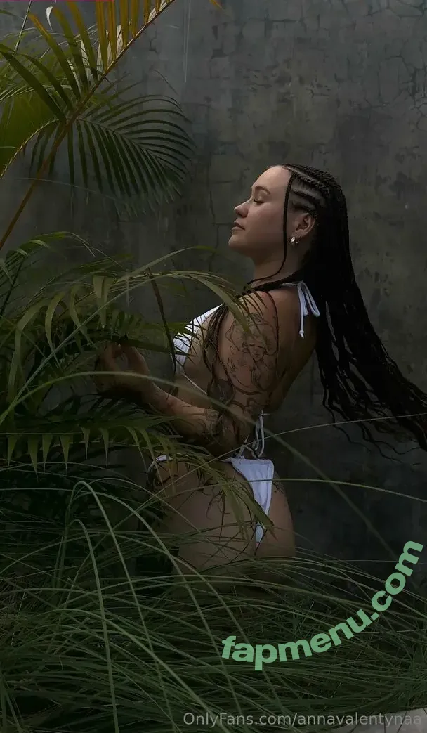 annavalentynaa nude photo #0049 (annavalentynaa_)