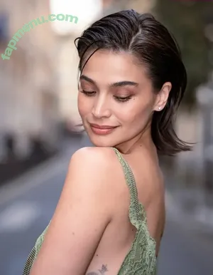 Anne Curtis / annecurtissmith nude photo #0017