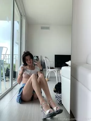 Anne Frank / annefrankhouse_official / lil_ann3frank / lilann3frank nude photo #0054