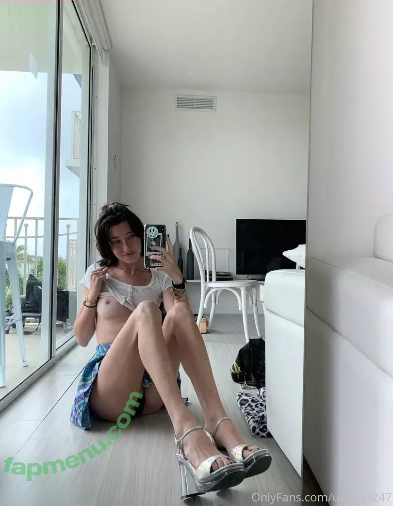 Anne Frank nude photo #0054 (annefrankhouse_official / lil_ann3frank / lilann3frank)