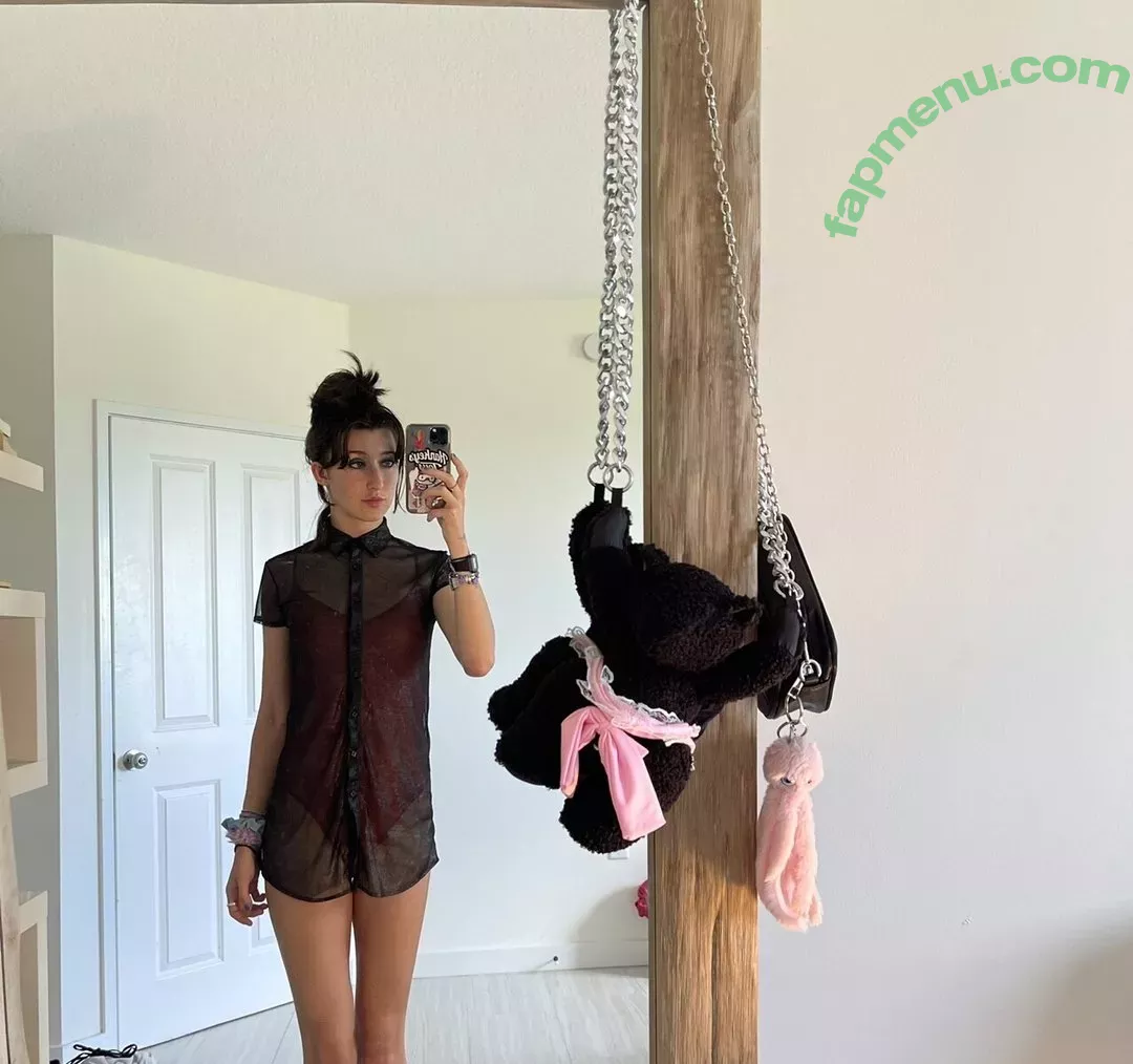 Anne Frank nude photo #0176 (annefrankhouse_official / lil_ann3frank / lilann3frank)