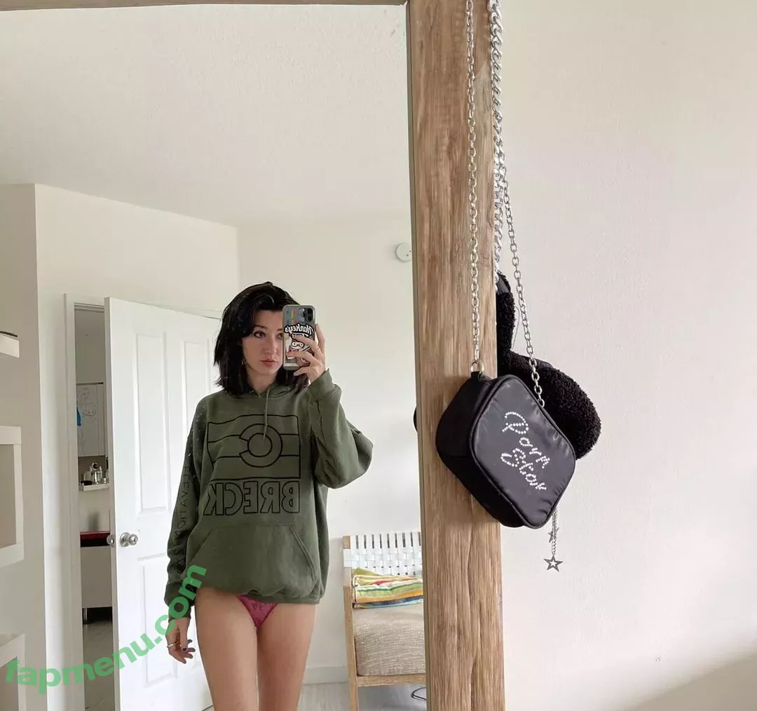 Anne Frank nude photo #0178 (annefrankhouse_official / lil_ann3frank / lilann3frank)