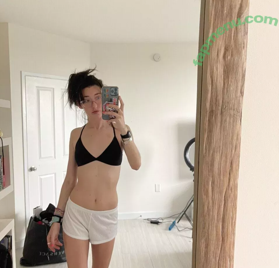 Anne Frank nude photo #0191 (annefrankhouse_official / lil_ann3frank / lilann3frank)