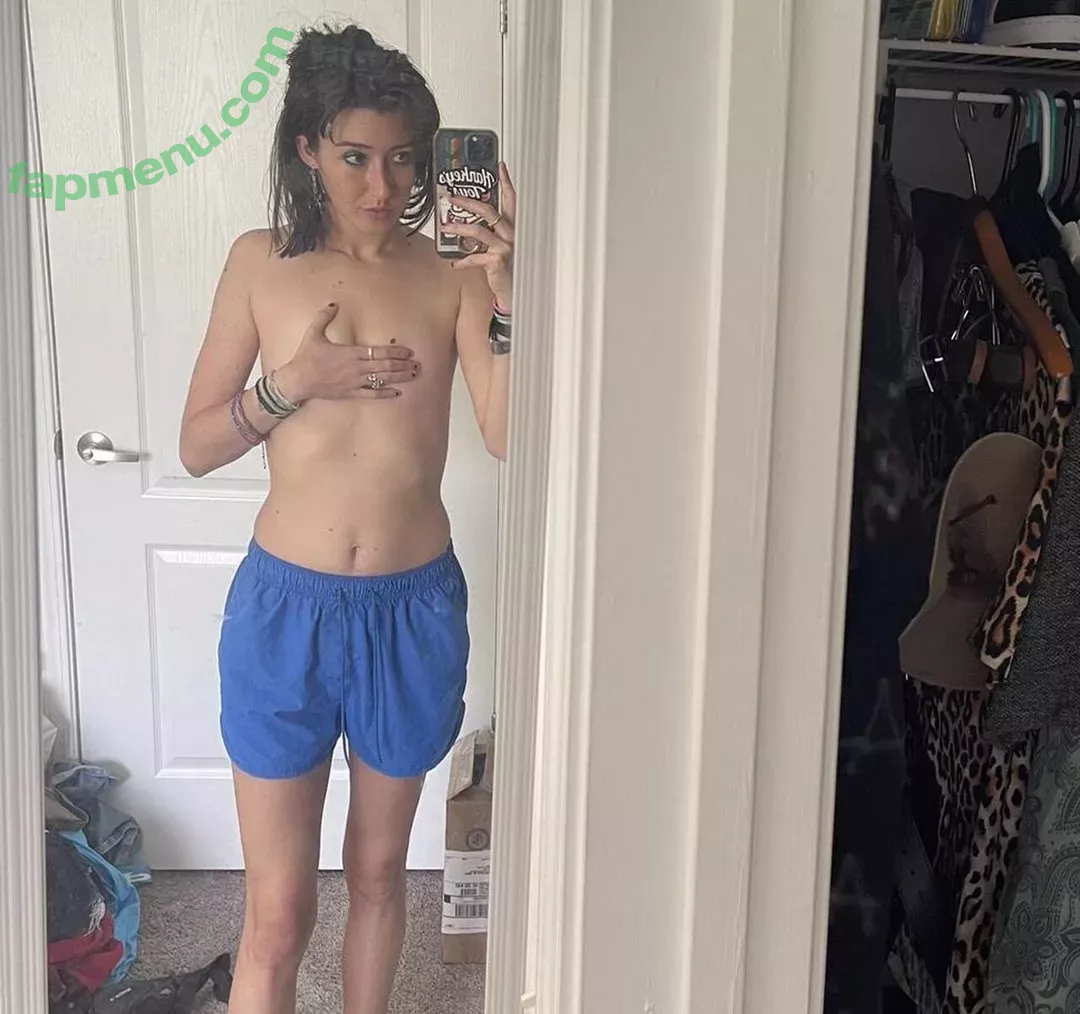 Anne Frank OnlyFans Leak: Nude photo #