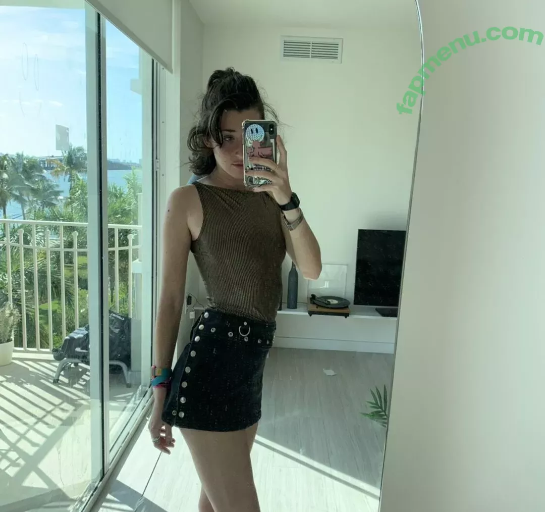 Anne Frank nude photo #0208 (annefrankhouse_official / lil_ann3frank / lilann3frank)