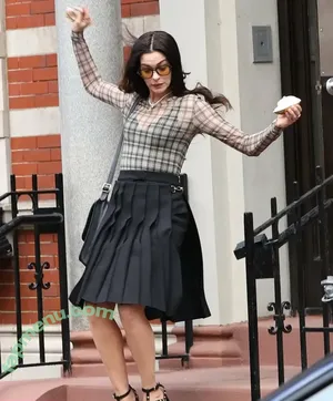 Anne Hathaway / ahathawaynews / annehathaway / heatherannie nude photo #2511