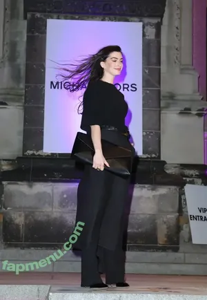 Anne Hathaway / ahathawaynews / annehathaway / heatherannie nude photo #2595