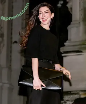 Anne Hathaway / ahathawaynews / annehathaway / heatherannie nude photo #2601