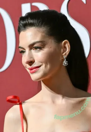 Anne Hathaway / ahathawaynews / annehathaway / heatherannie nude photo #2637
