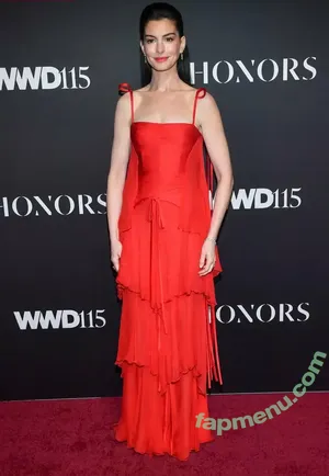 Anne Hathaway / ahathawaynews / annehathaway / heatherannie nude photo #2644