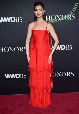 Anne Hathaway / ahathawaynews / annehathaway / heatherannie nude photo #2645