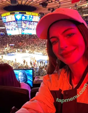 Anne Hathaway / ahathawaynews / annehathaway / heatherannie nude photo #2650