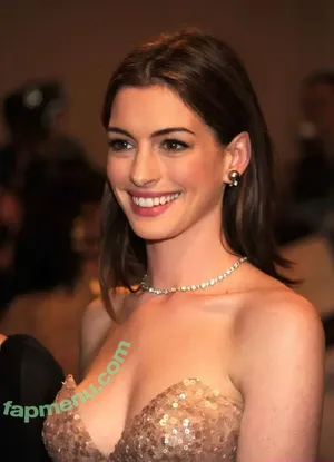 Anne Hathaway / ahathawaynews / annehathaway / heatherannie nude photo #2663