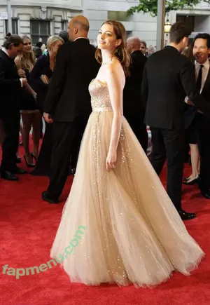 Anne Hathaway / ahathawaynews / annehathaway / heatherannie nude photo #2668