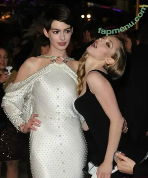 Anne Hathaway / ahathawaynews / annehathaway / heatherannie nude photo #2687